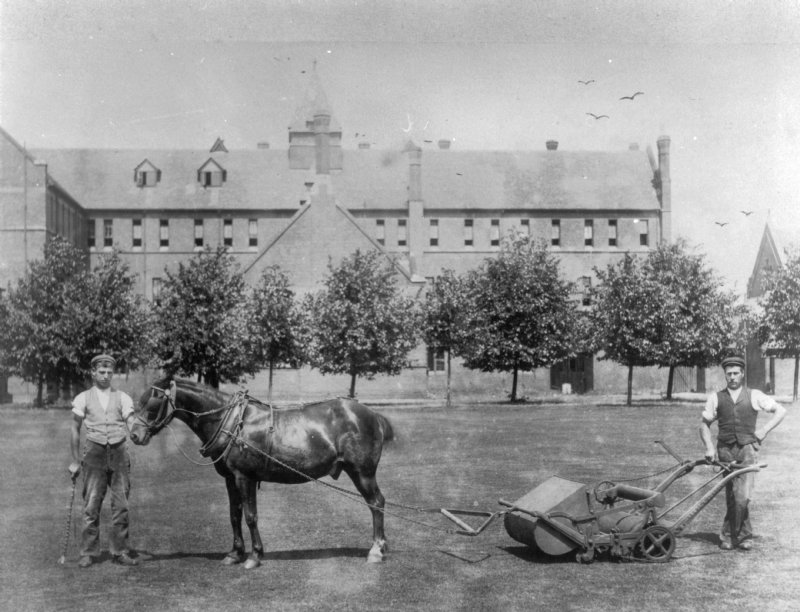 Warwick School 1897